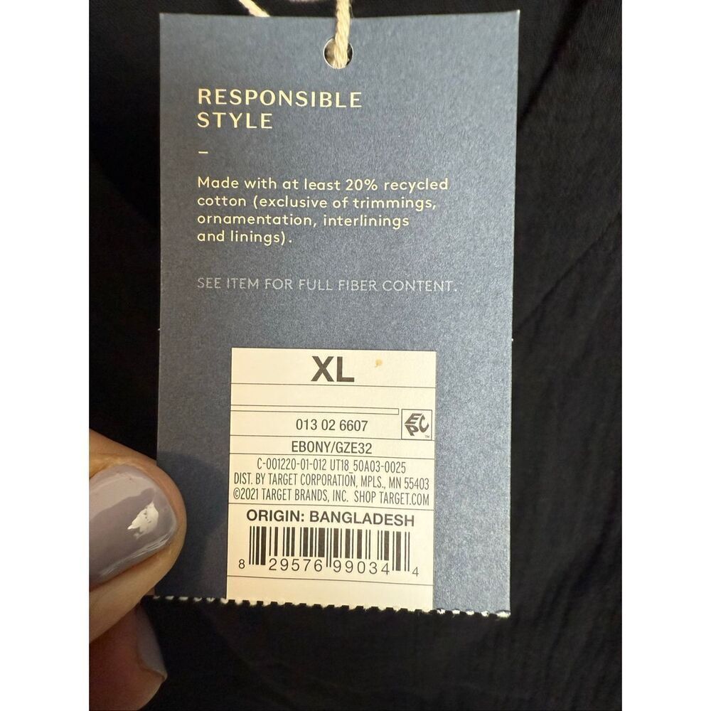 Two - Universal Thread XL NWT V-neck Short Sleeve Tops Linen & cotton Black & Sa - Picture 2 of 6